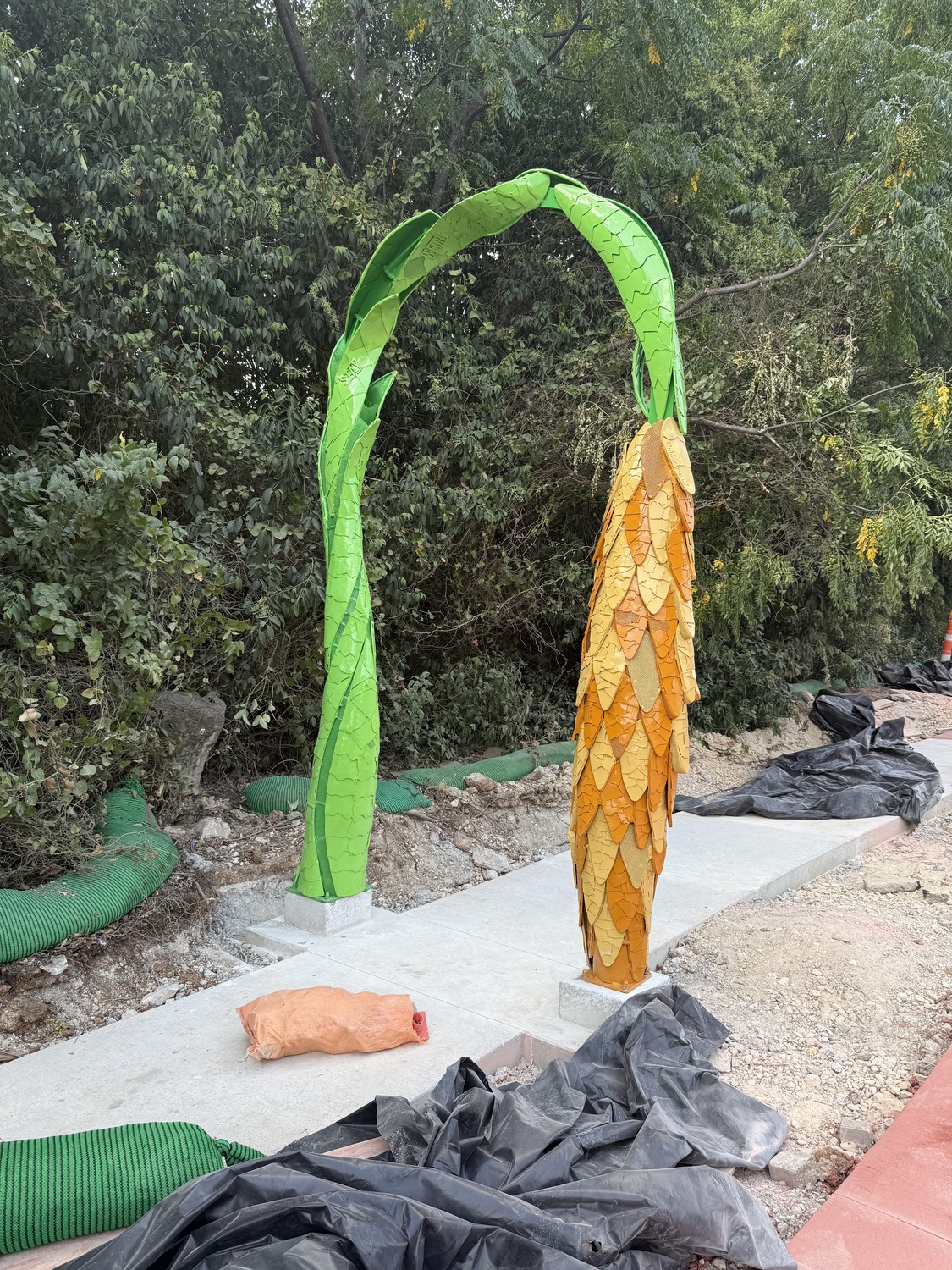 Prairie Grass Arch, installation view 2