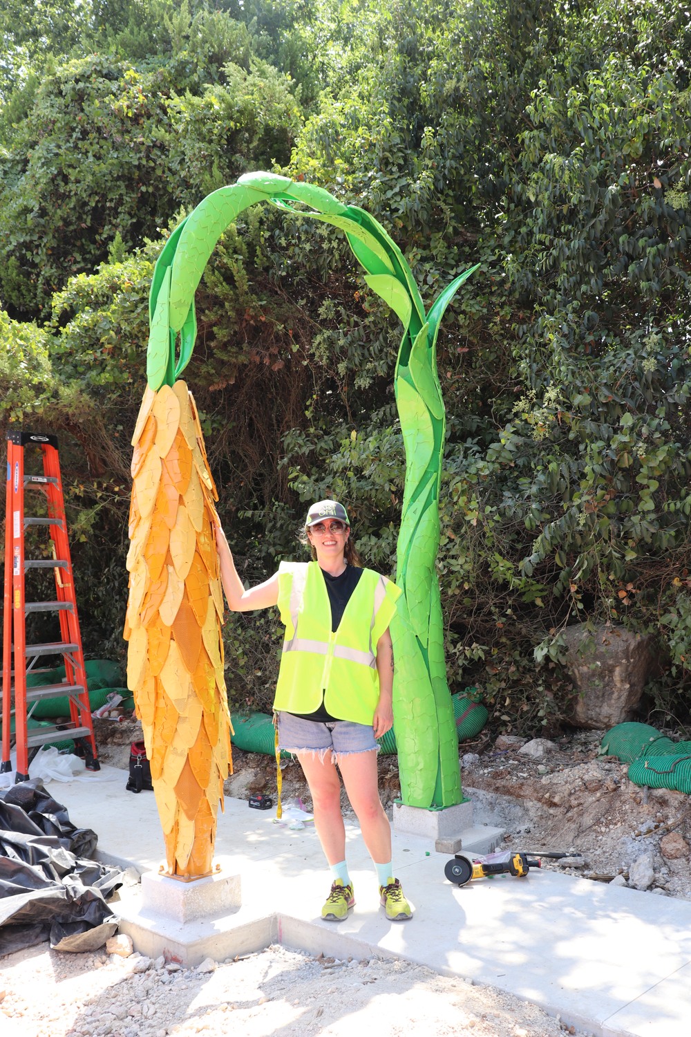 Prairie Grass Arch, installation view 4